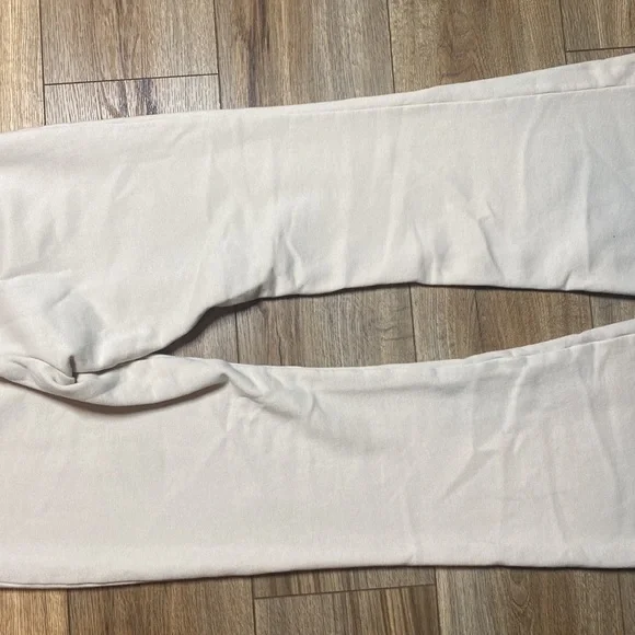 light beige Hollister wide-leg sweatpants - Picture 10 of 11